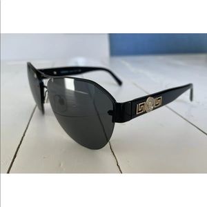 Authentic Versace Sunglasses Mod. 2143 1009/87 Black Gold Pre-Owned